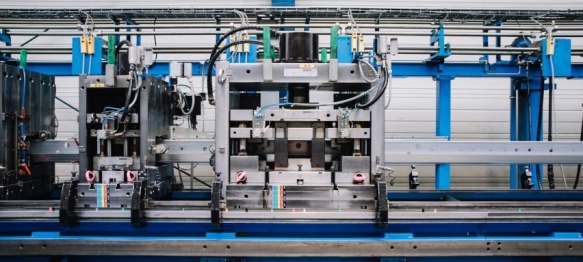 How to Choose Pre-Punch, Mid-Line, or Post-Punch Operations in Roll Forming